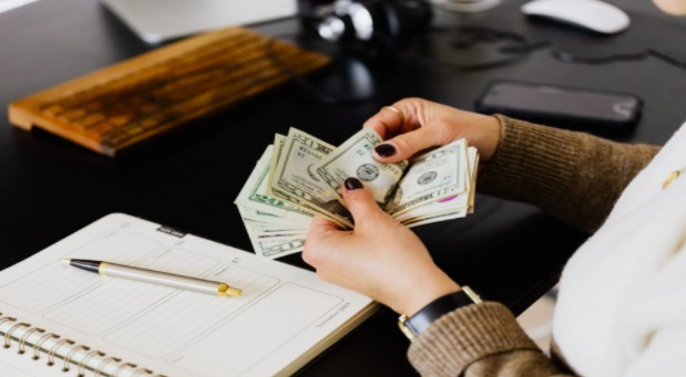 Top-Ways-to-Save-Energy-and-Lower-Your-Business-Utility-Costs-1.jpg