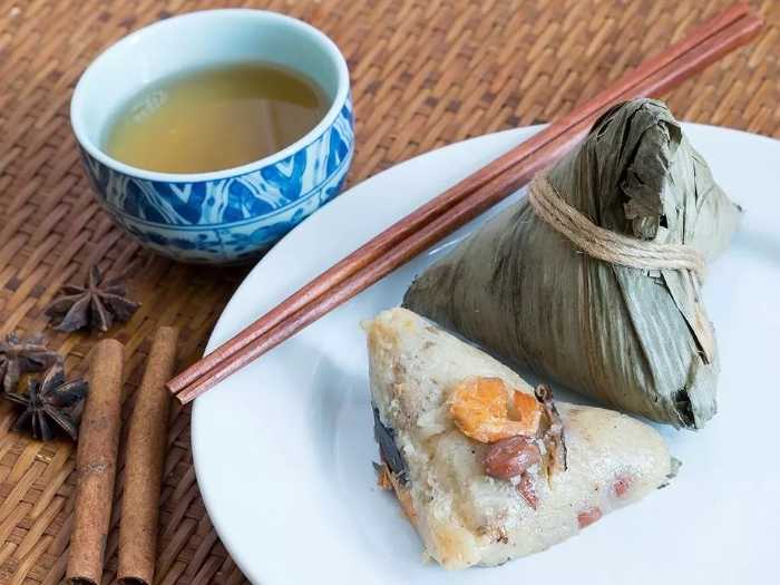 1687011894269048130.jpg hakka-style-zongzi-960x720-1.jpg